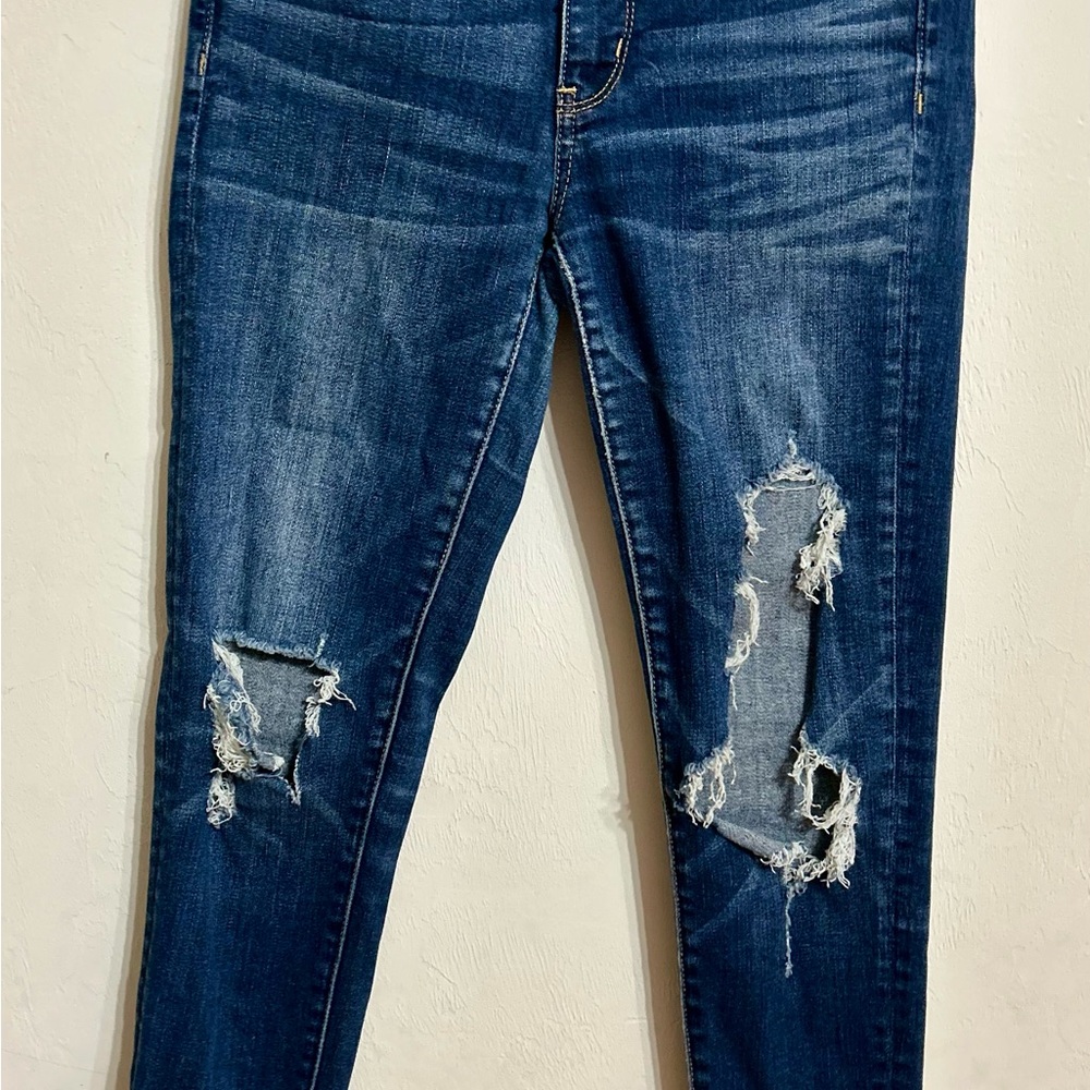 American Eagle Outfitters Dark Blue Distressed Skinny Jeans Size 2 Super Stretch